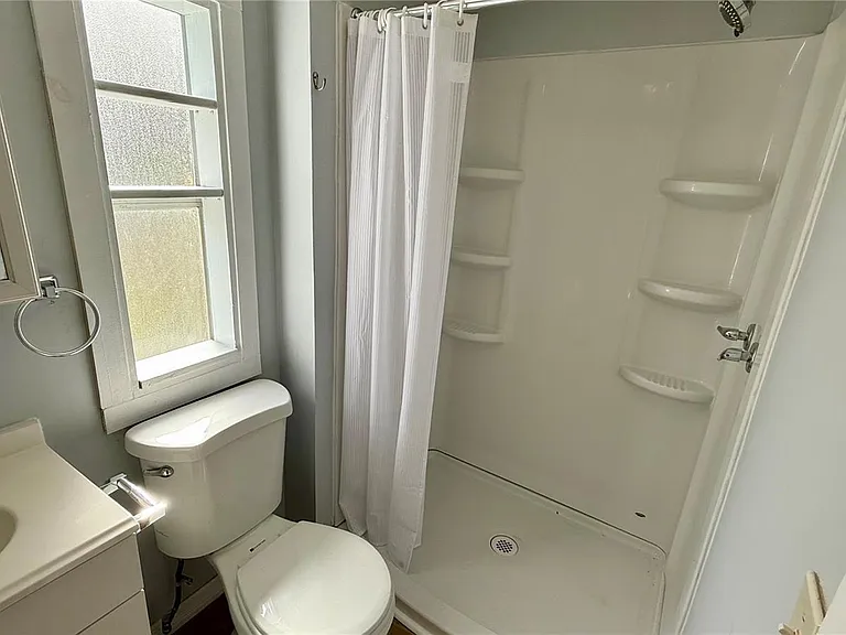639 Ellison Pkwy — Photo 14