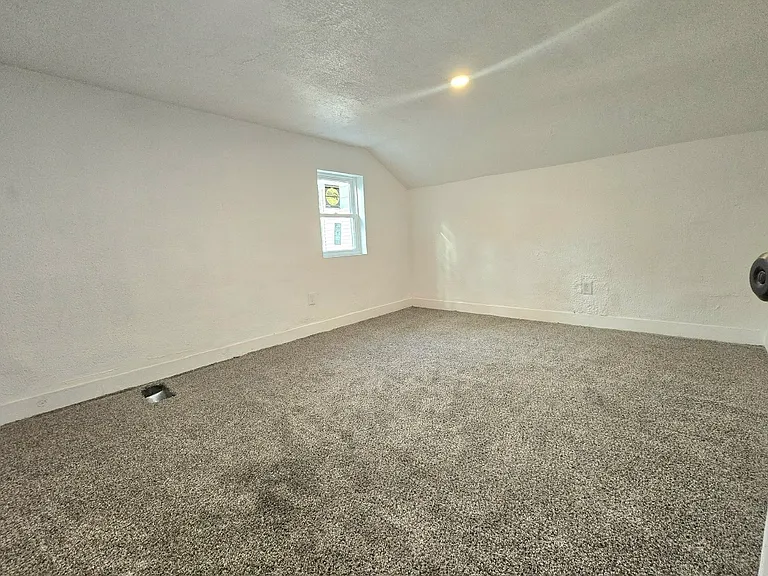 214 Catherine Ave — Photo 16