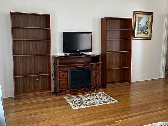3rd image of 1201 N 11th St APT 4