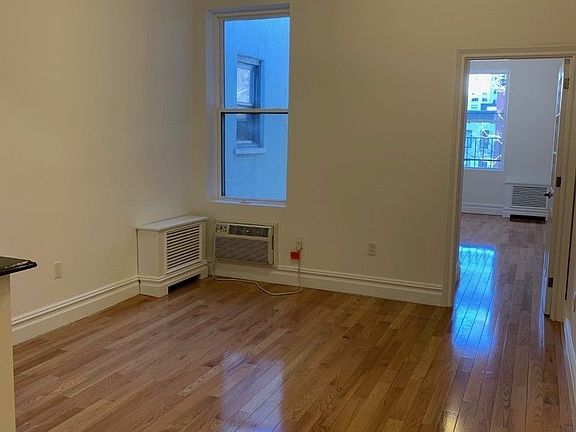 4th image of 423 E 83rd St APT 4C