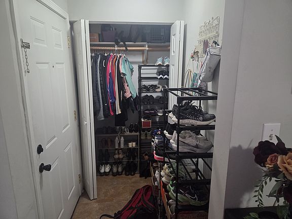 4th image of 3228 W Wabansia Ave #Ch1