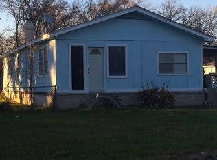 135 Anns Blvd, Livingston, TX 77351
