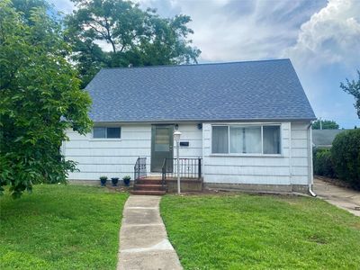 20 Howard Street, Hicksville, NY, 11801