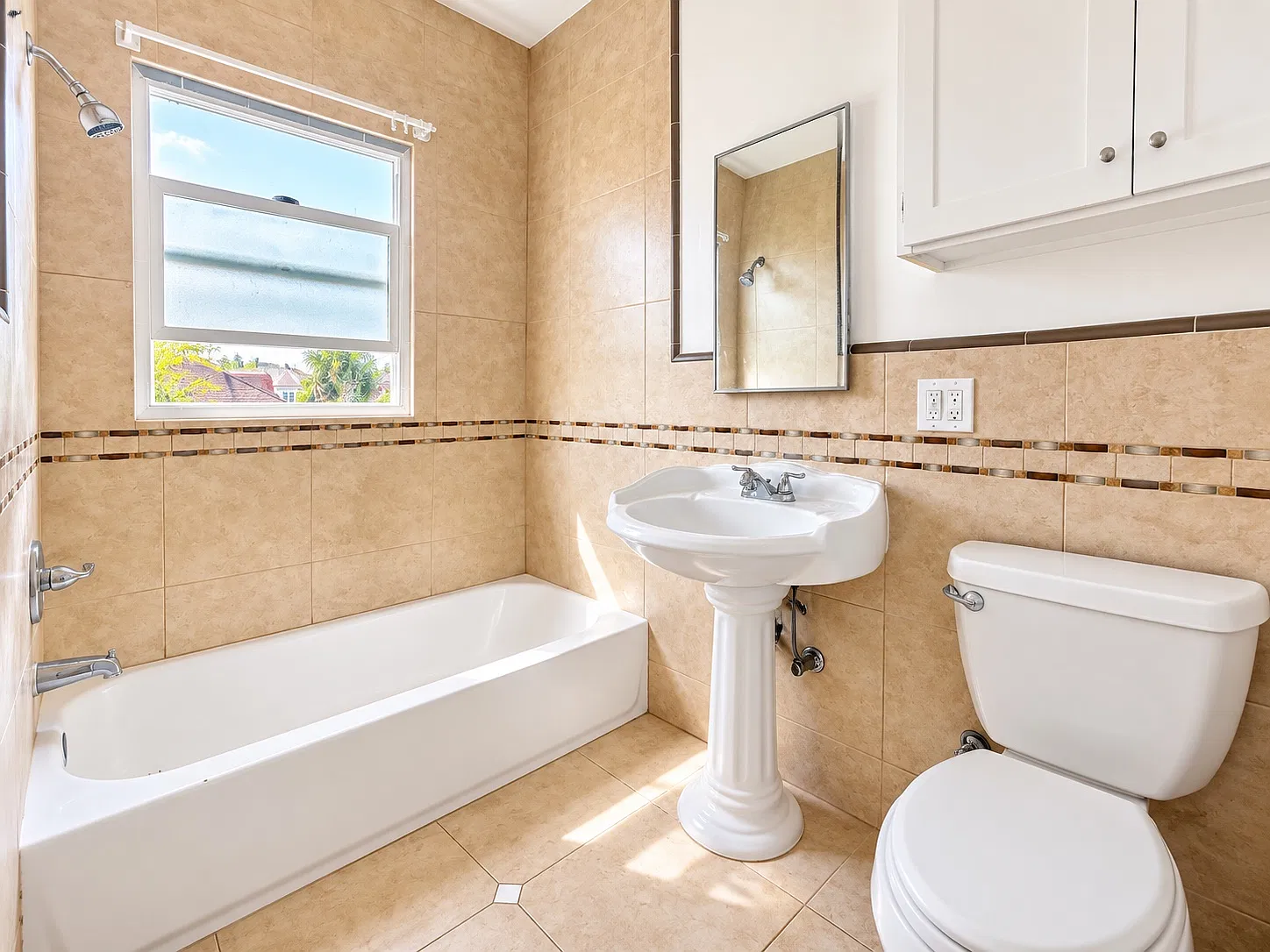 1 bed, 520 sqft, $1,980 — Photo 4
