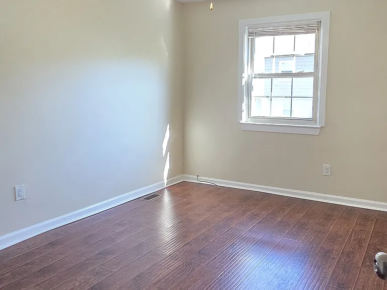 1387 Abbey Way — Photo 7