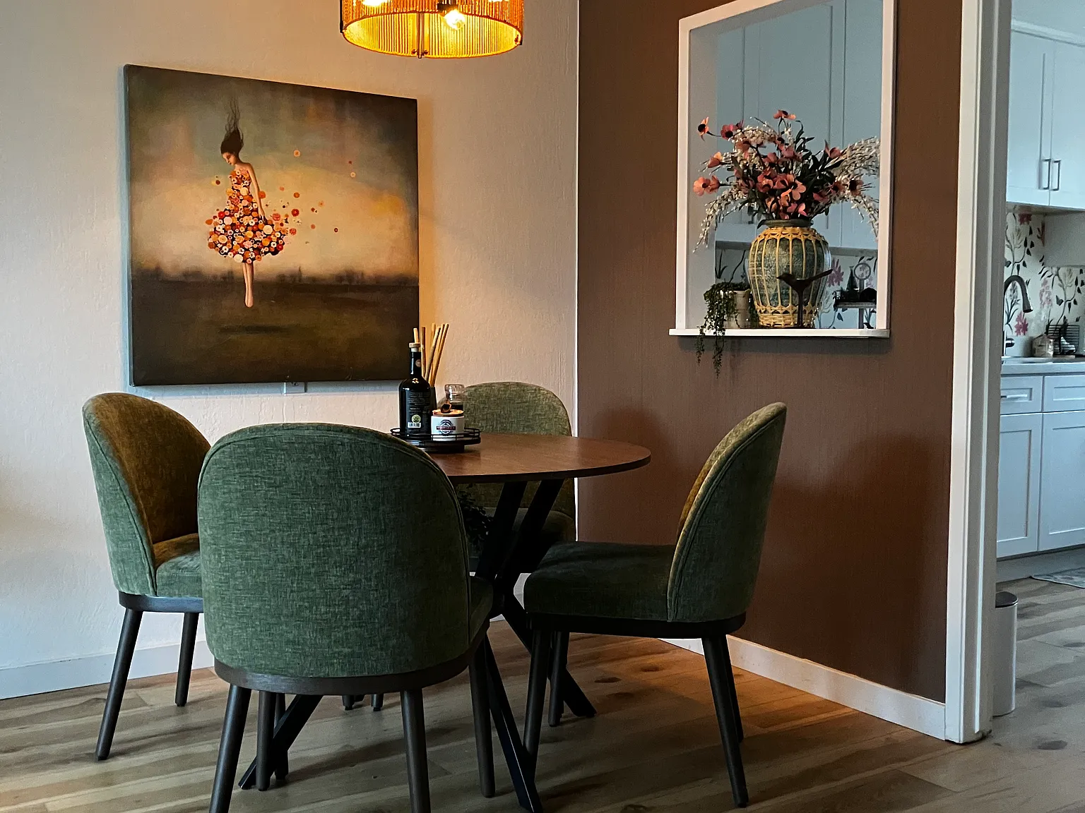 1 bed, 784 sqft, $2,700 — Photo 2