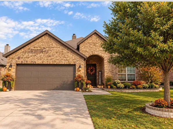 1749 Stillwater Dr, Burleson, TX 76028