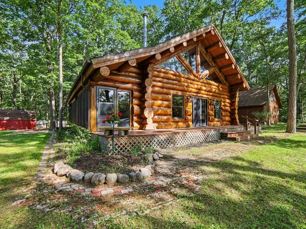653 N Jackpine Rd, Fountain, MI 49410