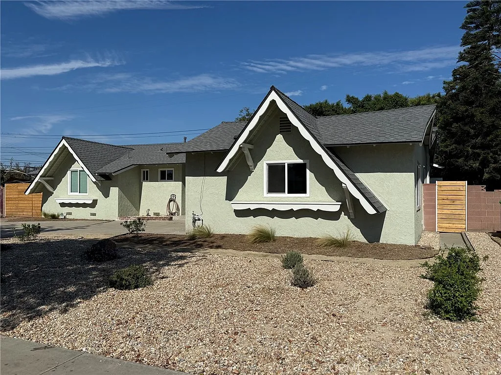 3 bed, 1133 sqft, $4,000 — Photo 3