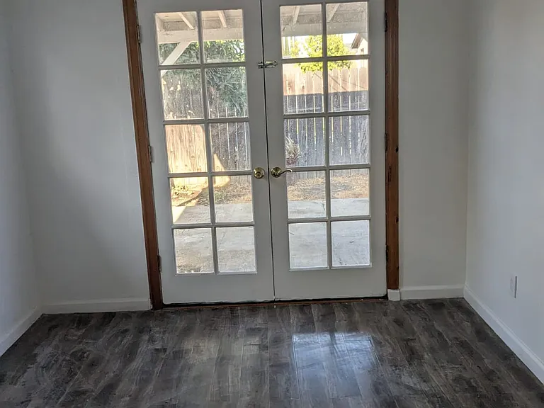 307 Magnolia Ave #3 — Photo 4