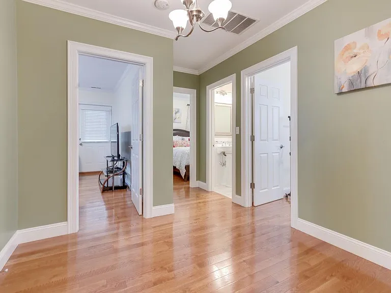 90 Kent St #2 — Photo 9