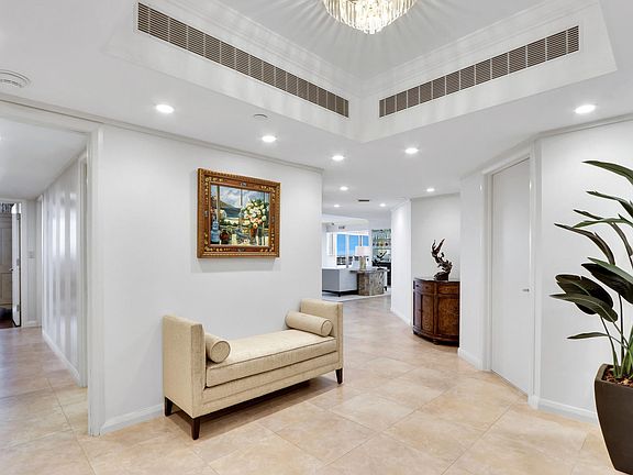 3rd image of 100 Lakeshore Dr APT 1952