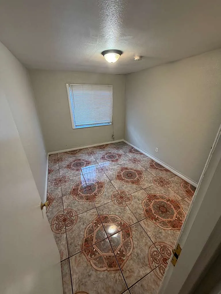 1 bed, 700 sqft, $1,625 — Photo 3