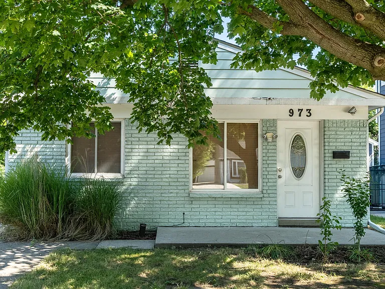 973 E Forteen Mile Rd — Photo 1