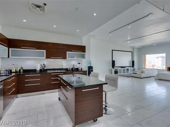 900 S Las Vegas Blvd #1215, Las Vegas, NV 89101