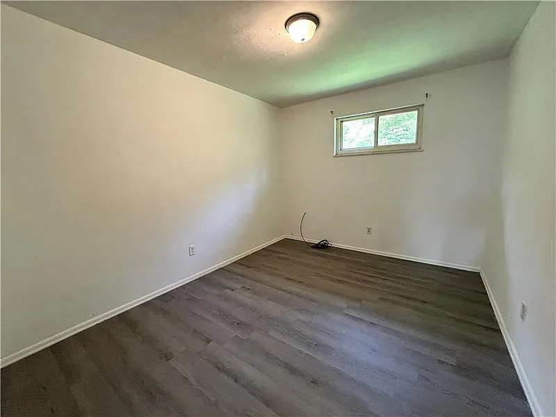 2 bed, $550 — Photo 3