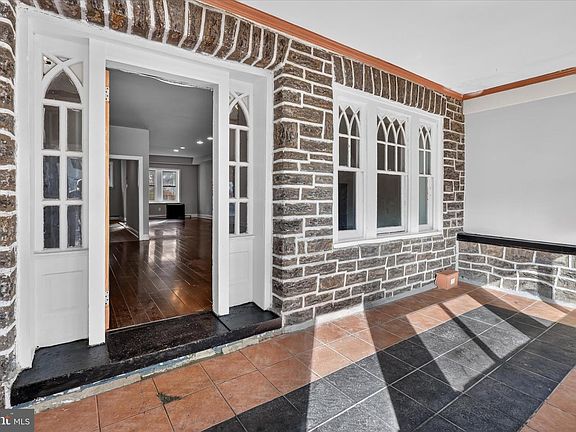 5th image of 1326 Belfield Ave