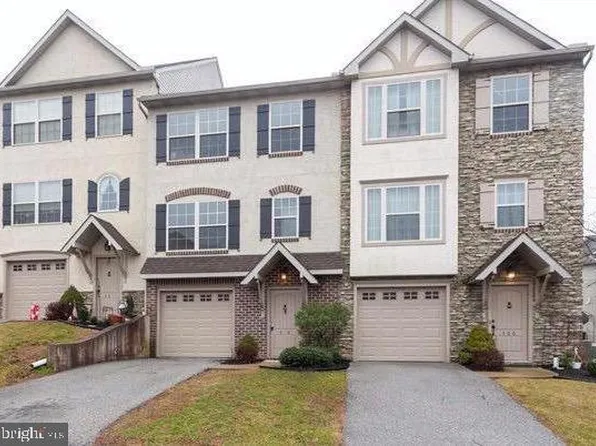 410 Carriage Ln, Red Lion, PA 17356