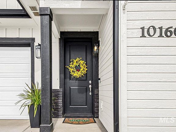 3rd image of 10160 W Threadgrass St