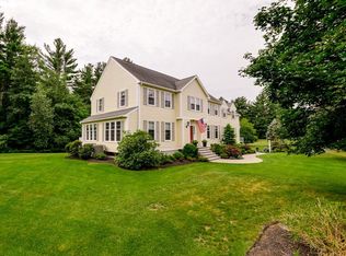 7 Liberty Rd, Medfield, MA 02052