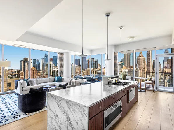 23 E 22nd St #30A, New York, NY 10010