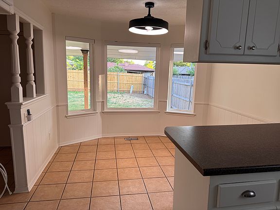 5th image of 600 Banner Ave