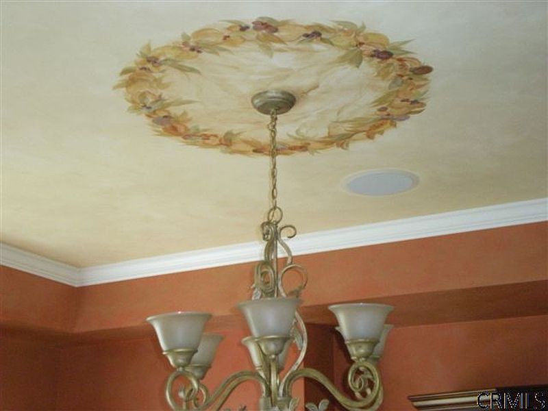 5th image of 4 BLOSSOM HILL Court