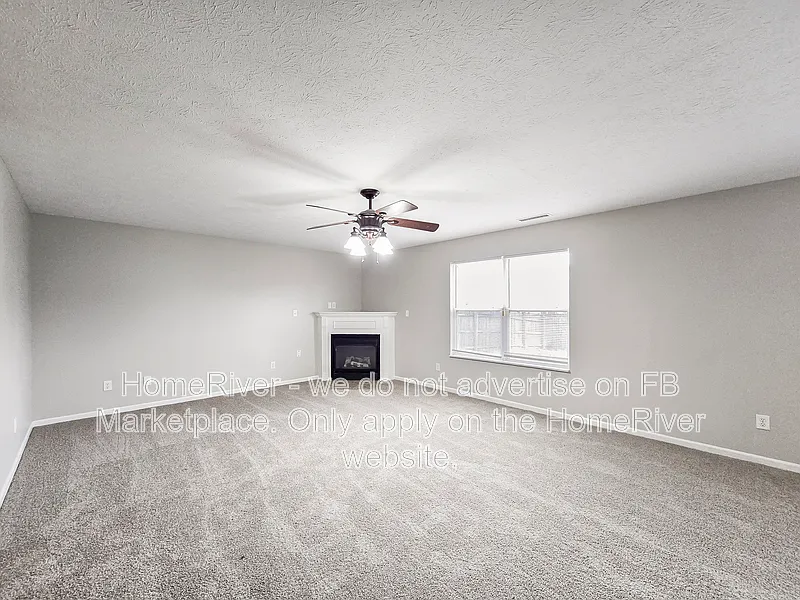 4 bed, 2.5 bath, 2890 sqft, $2,495 — Photo 2
