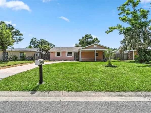 1071 Roberta St, Venice, FL 34285