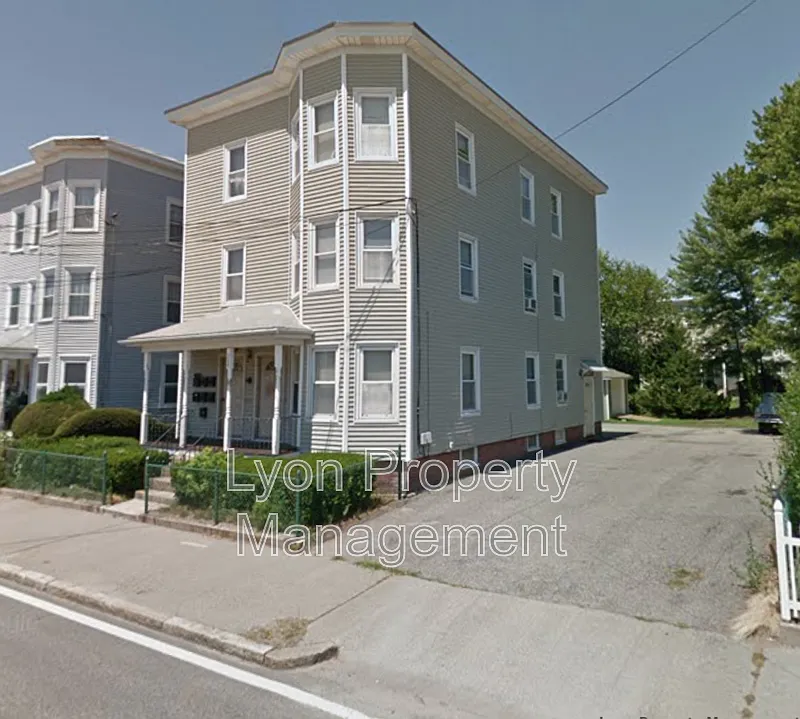 200 Benefit St #3L
