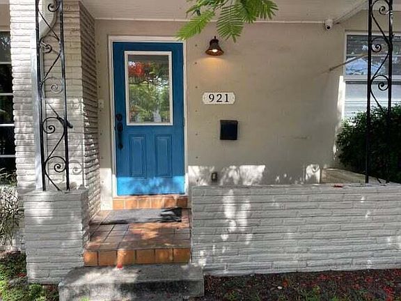 2nd image of 921 N K St