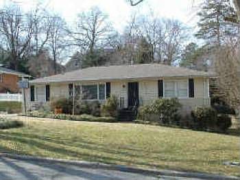2nd image of 1381 Cumberland Dr