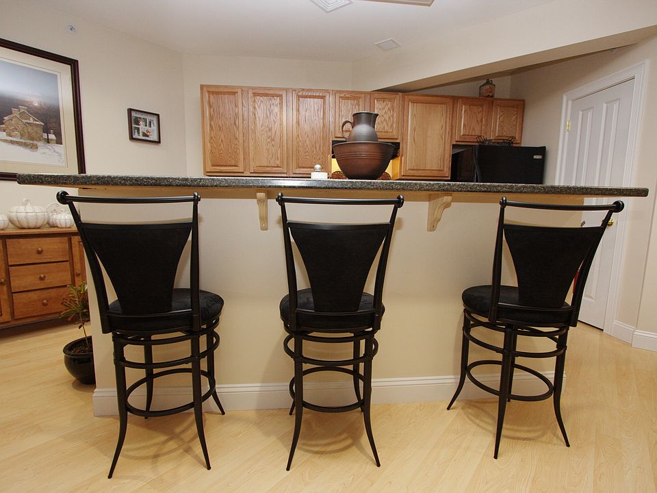 breakfast bar