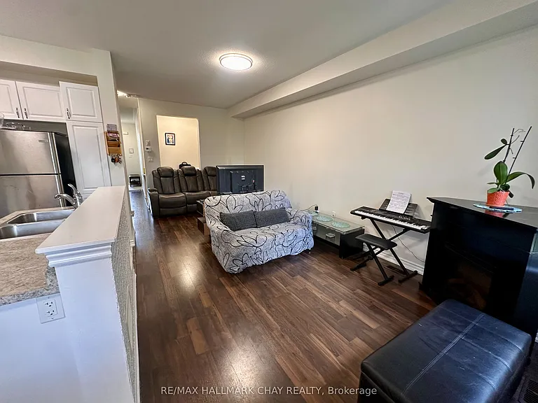 26 Greenwood Dr — Photo 6