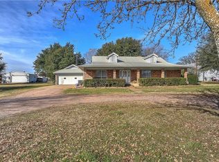 1973 Roland Rd, Whitesboro, TX 76273