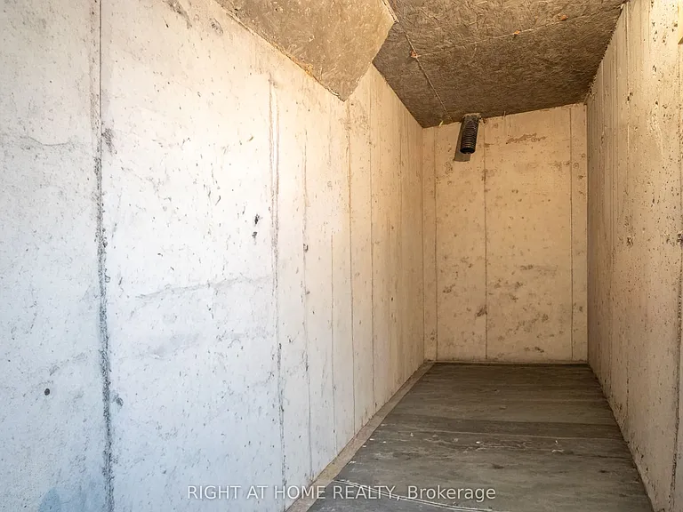 136 Durhamview Cres — Photo 13