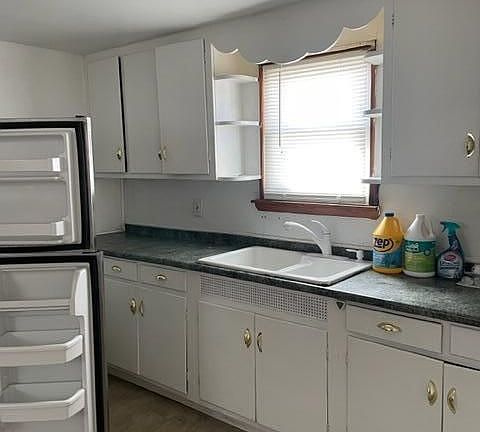 4th image of 1310 Frieda St
