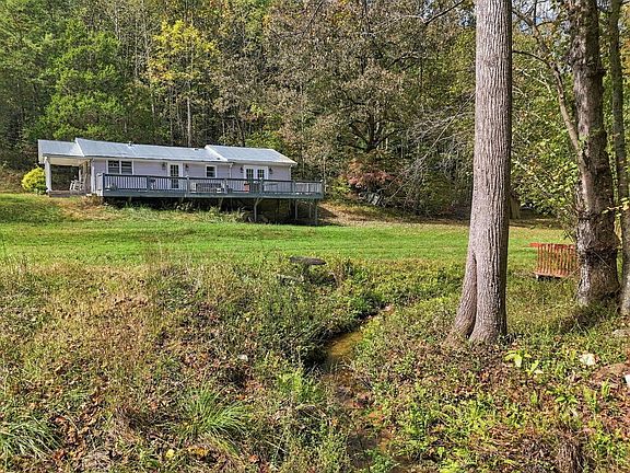 5th image of 456 Nicholson Rd