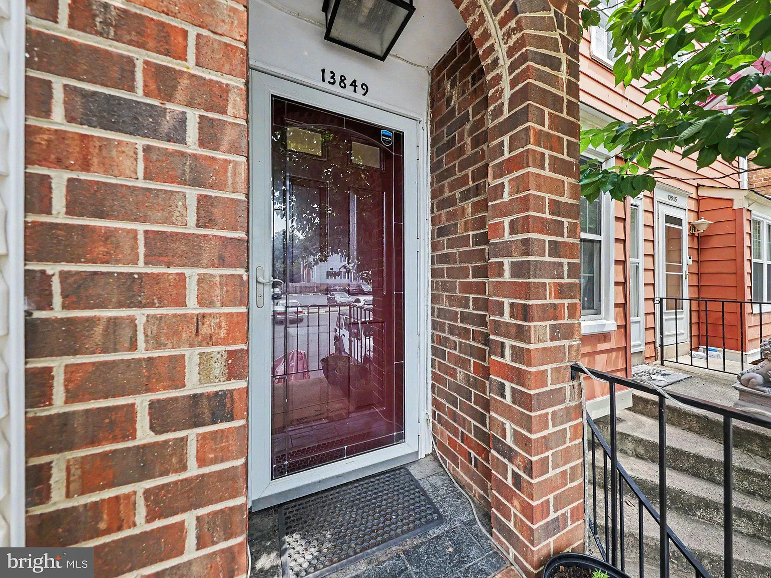 2 bed, 1.5 bath, 1326 sqft, $2,645 — Photo 3