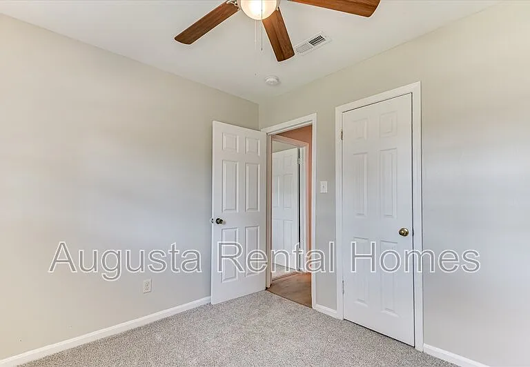 329 E View Dr — Photo 27