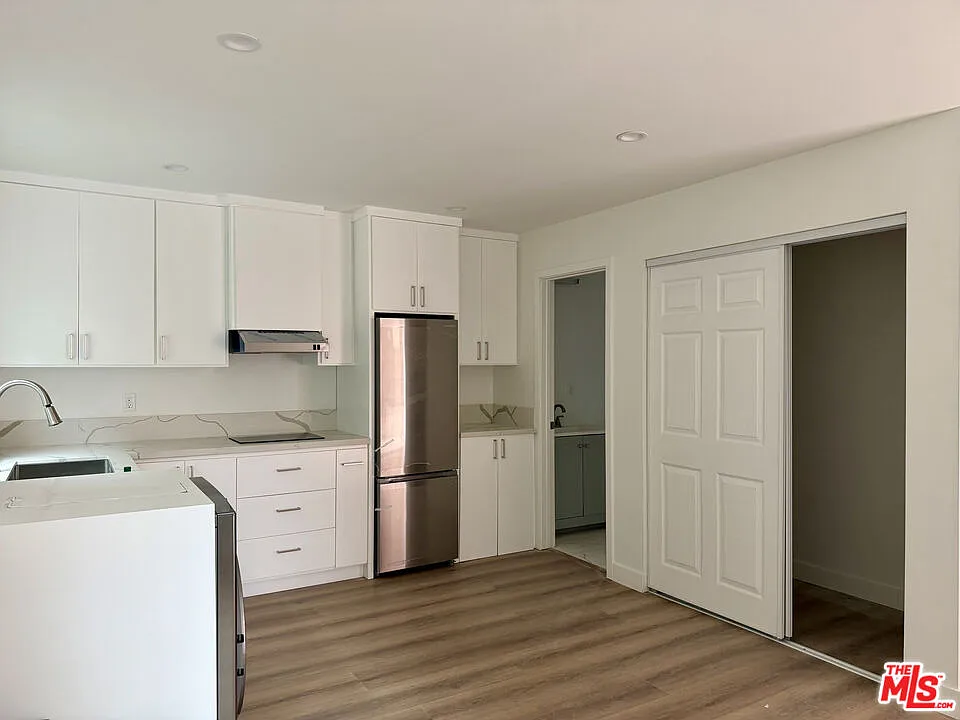 Studio, 1.0 bath, 400 sqft, $1,650 — Photo 2
