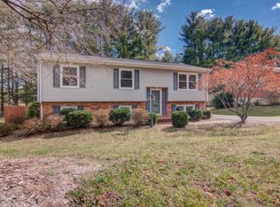3828 Meadowlark Rd, Roanoke, VA 24018