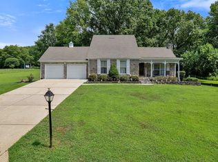 14 Edd Hackett Rd, Pleasant Shade, TN 37145