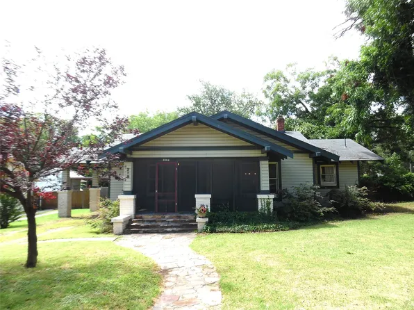 319 W Baylor St, Weatherford, TX 76086