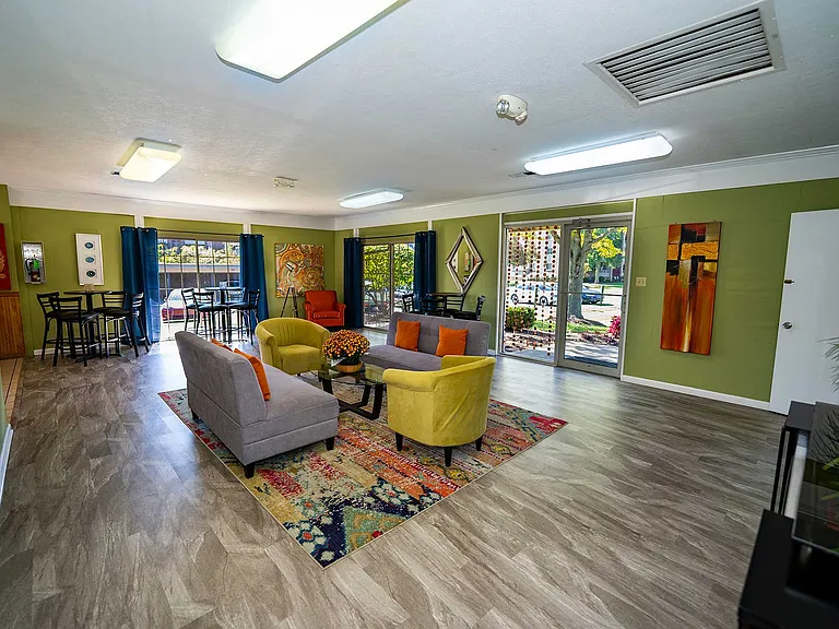 Laurel Village Apartments — Photo 16