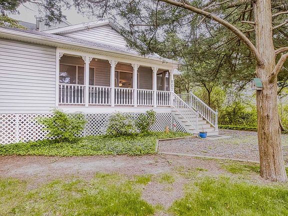 2nd image of 507 E Lake Dr