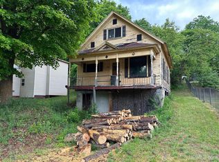 530 Bluff St, Negaunee, MI 49866