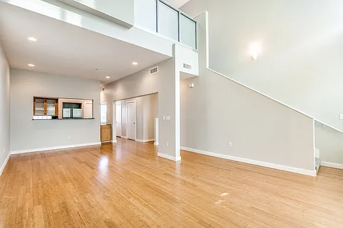 6923 Sumner St #70-1 Photo 1