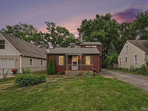 2nd image of 1867 Maddy Ln