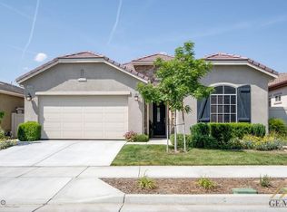 10024 Francois Ln, Bakersfield, CA